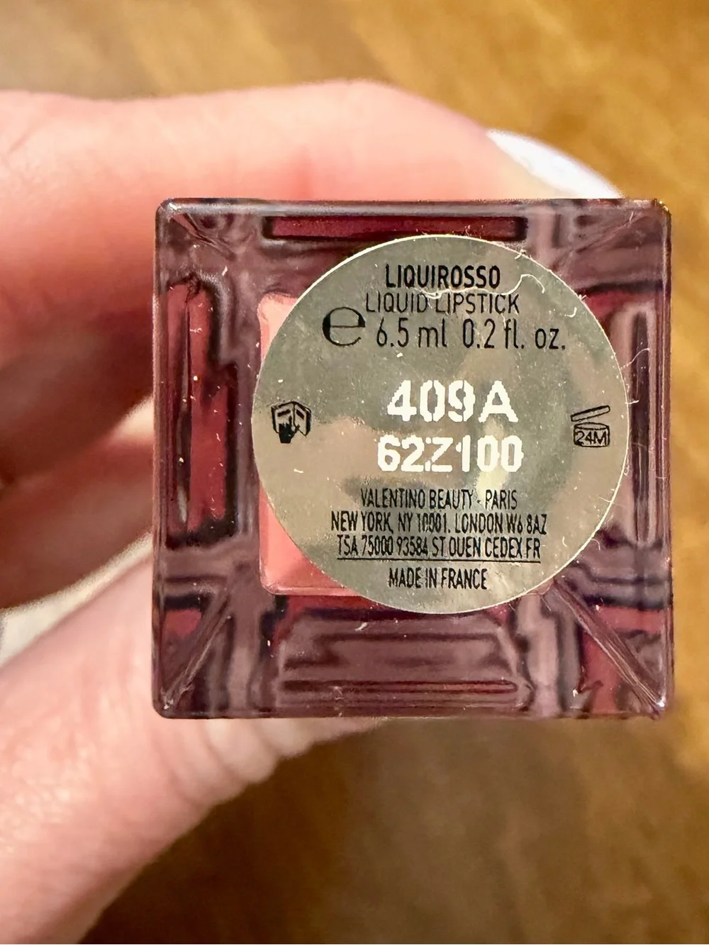 Valentino Liquirosso Blur Lip & Blush — Coral Orange - Picture 3 of 5